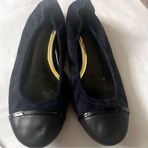 Elegant Black and Navy Women's Flats